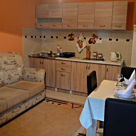 Apartments Bucin Kotor Luaran gambar