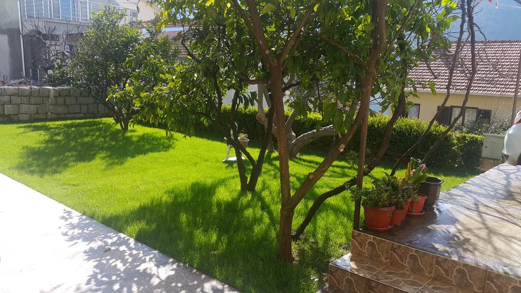 Apartments Bucin Kotor Luaran gambar