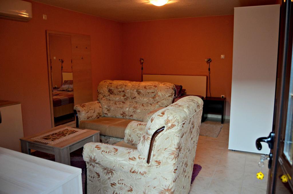 Apartments Bucin Kotor Luaran gambar