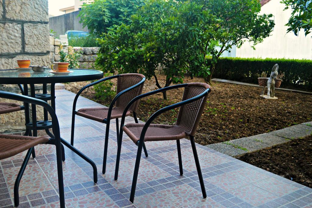 Apartments Bucin Kotor Luaran gambar